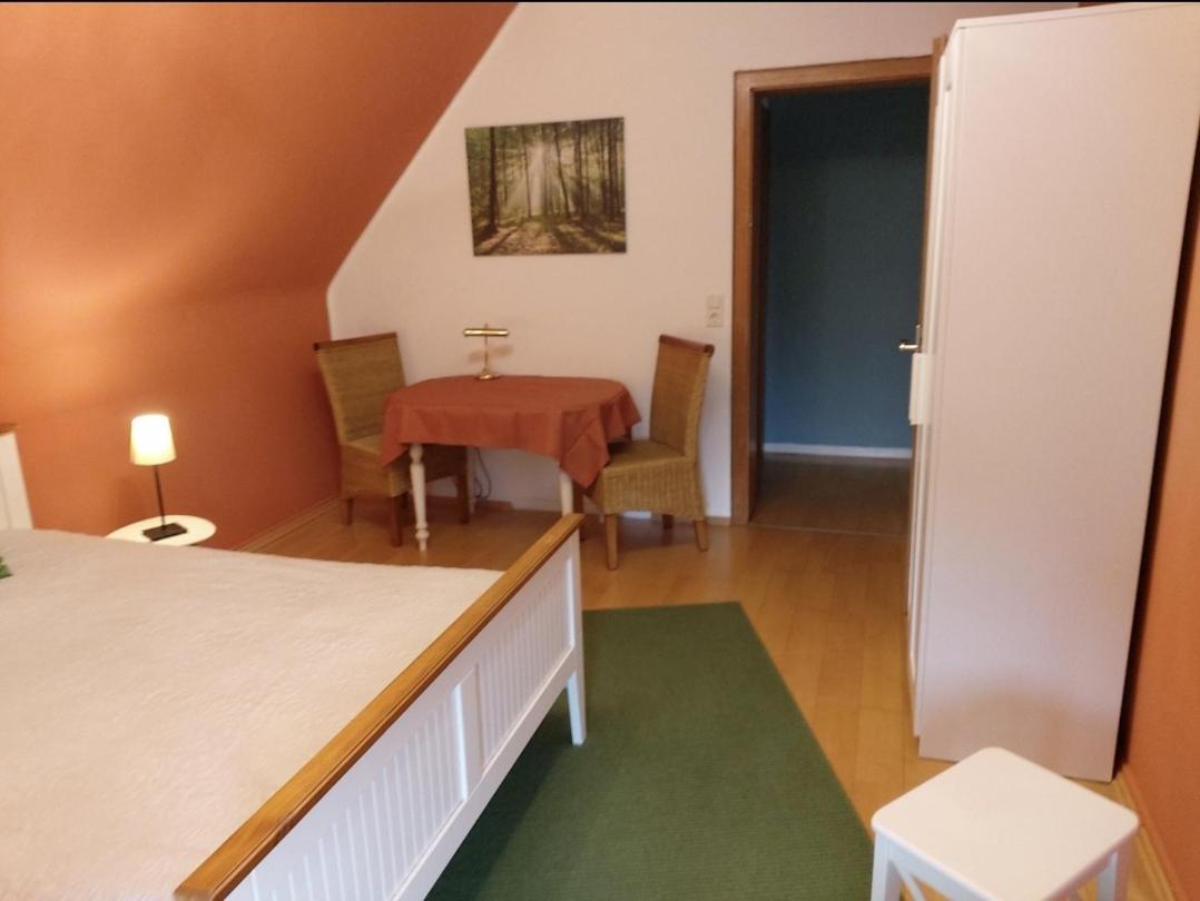 Maring-Noviand Orangerie Zimmer Gehaichnishof 7Born מראה חיצוני תמונה